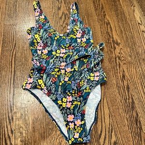 NWT Summersalt Rifle Paper The Perfect Wrap One-Piece bathing suit Size 4